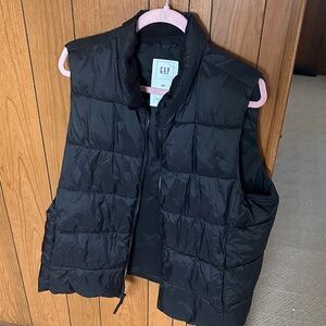 GAP Women's Black Quilted Vest